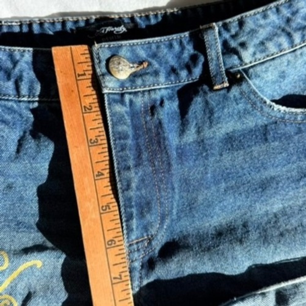 Vintage Ed Hardy Denim Cutoff Shorts Screaming Tiger Graphic Y2K Blue Size M - Picture 6 of 14